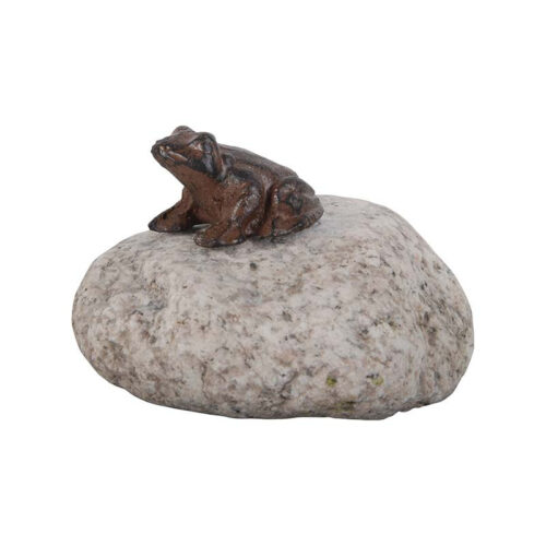 Öntöttvas állatdíszek kövön